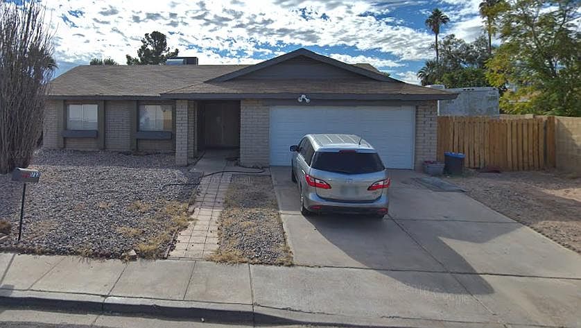 1st image of 1723 W Dixon Cir