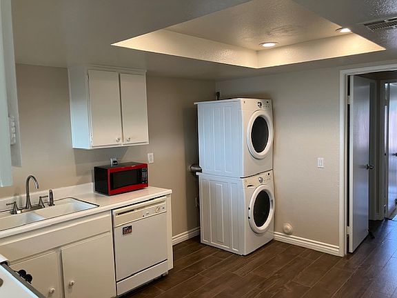 4th image of 1347 Vista Serena Dr