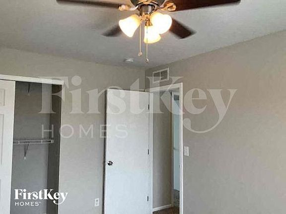 5th image of 19519 Randolph Pl