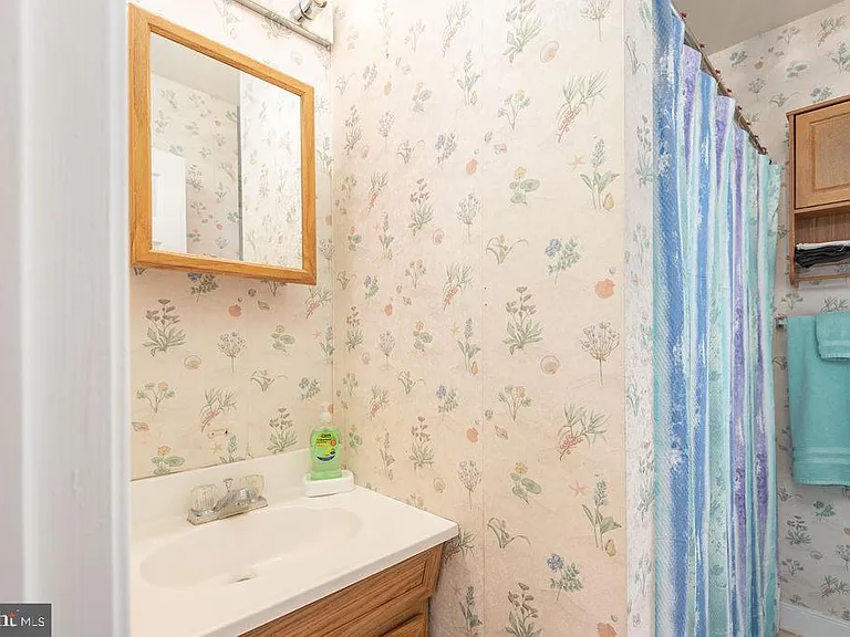 12 Lafayette Sta #2 — Photo 13