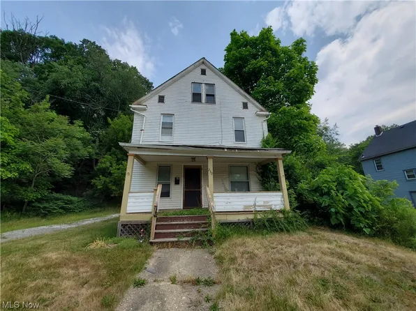 237 Cuyahoga St, Akron, OH 44304