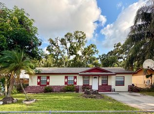 4403 Dolphin Dr, Tampa, FL 33617