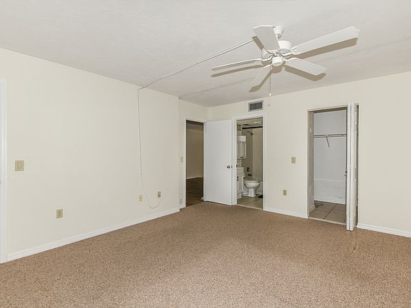 4th image of 210 E Glassboro Ct Building 1-15-2A