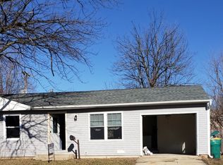 202 Gordon Ave, Romeoville, IL 60446