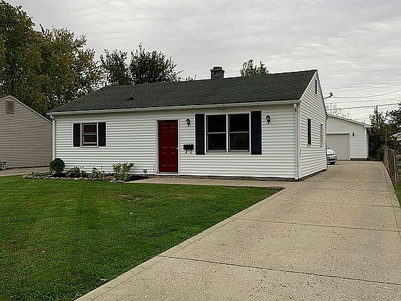 Concrete drive & parking pad