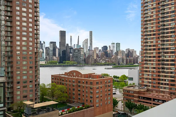 Rented by Nest Seekers International | media 19