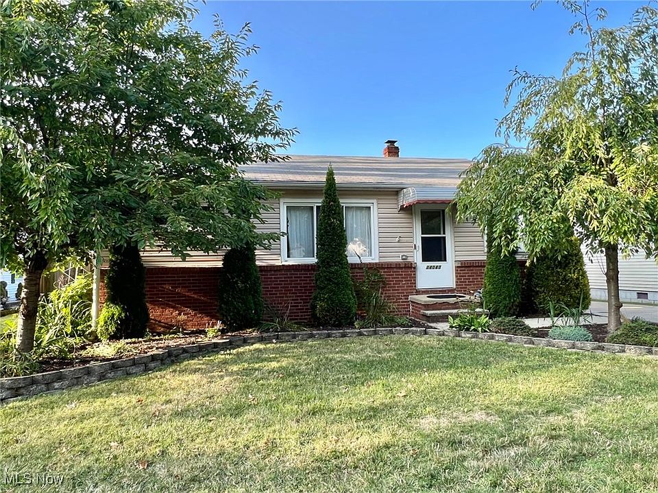 1st image of 34045 Sylvia Dr