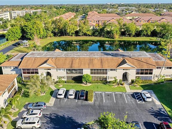 2nd image of 14900 Summerlin Woods Dr Unit 4