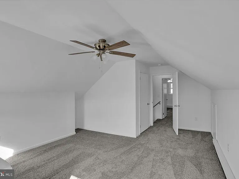 3208 Main St #3 — Photo 12