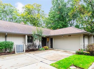 3272 Richmond Rd, Beachwood, OH 44122