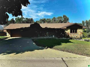 900 Hillside St, Cherokee, IA 51012