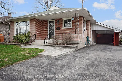 68 Athabasca St Photo 1