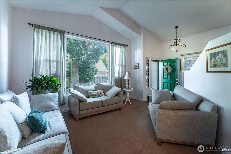 3rd image of 20119 SE 266th Street