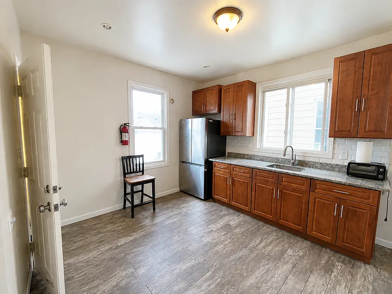 186 Oakwood Pl — Photo 11
