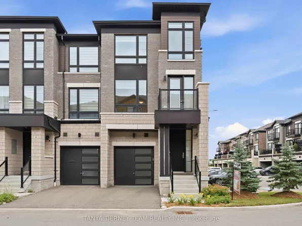 2 Lake Trail Way, Whitby, ON L1M 0M3