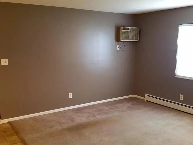 833 Garden Ave — Photo 3