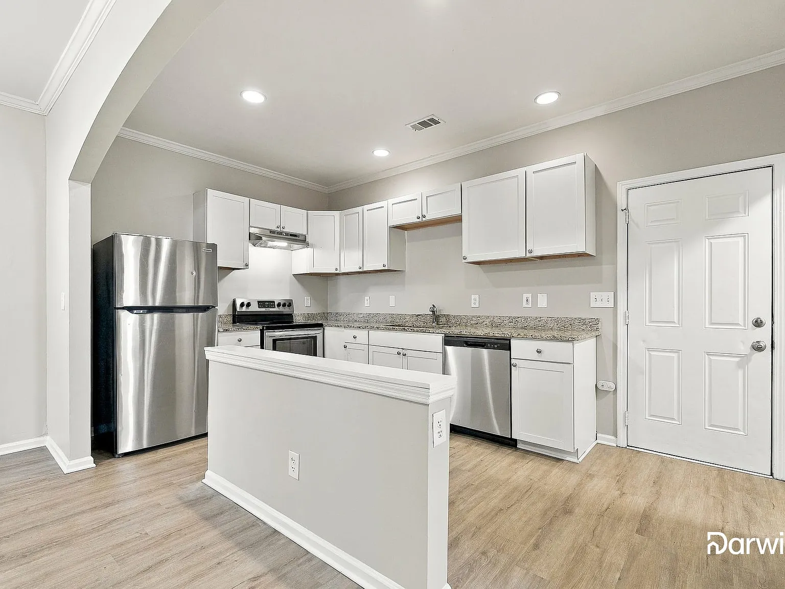 3 bed, 2.5 bath, 1628 sqft, $2,135 — Photo 3