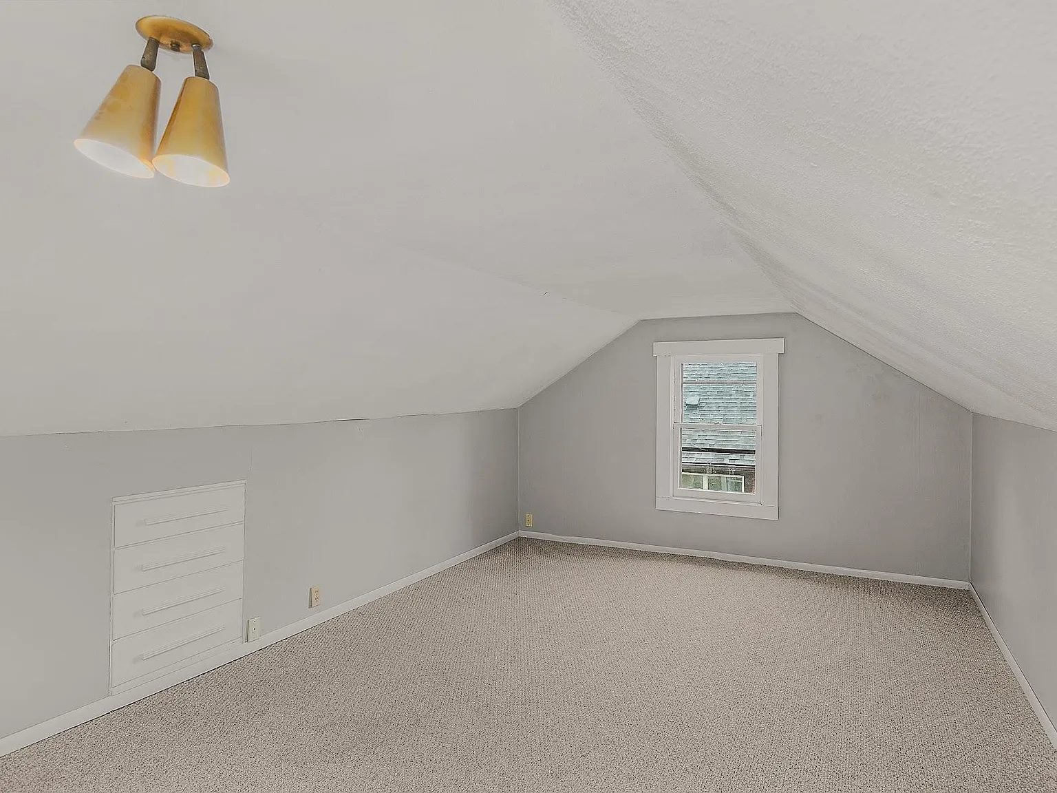 2 bed, 1140 sqft, $2,580 — Photo 4