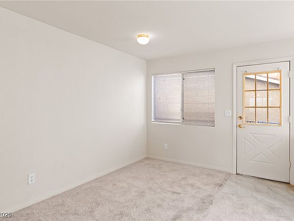 4th image of 2162 Camel Mesa Dr