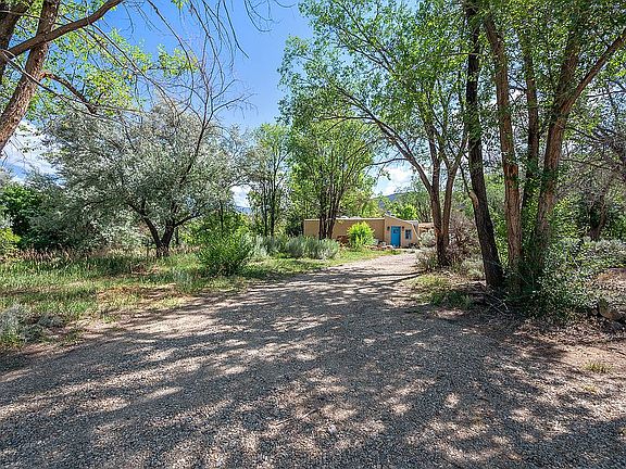 2nd image of 743 Camino De La Finca