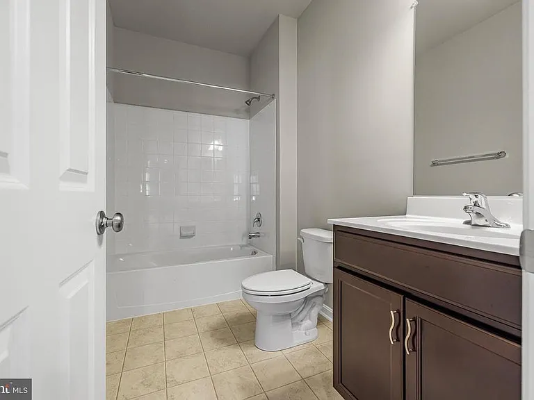 243 Wavyleaf Dr — Photo 15