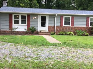 130 Linden Ave, Urbanna, VA 23175
