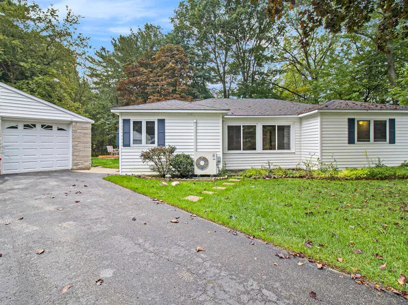 1540 N Lakeshore Dr, Ludington, MI 49431