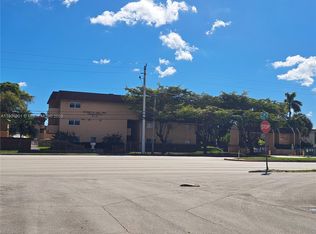 Puerta Del Sol Condo, Miami, FL 33176