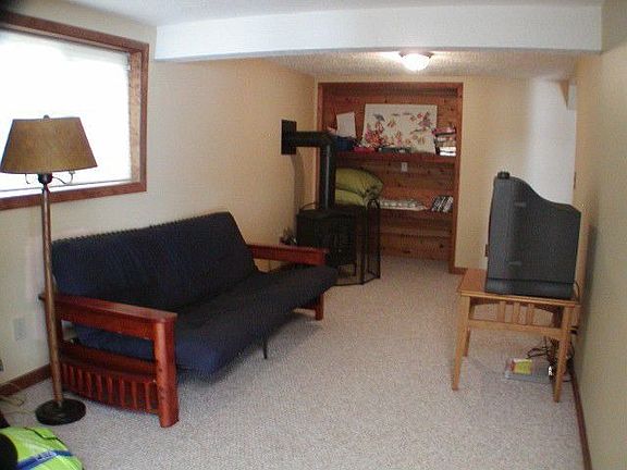 5th image of 2680 NE Lake Dr