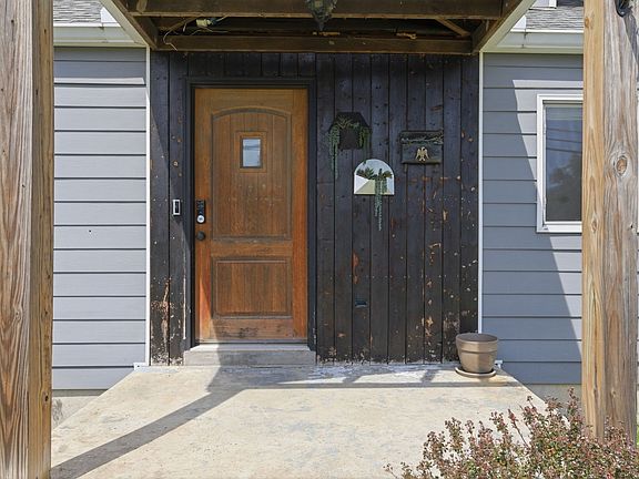 5th image of 1524 Jones Ave