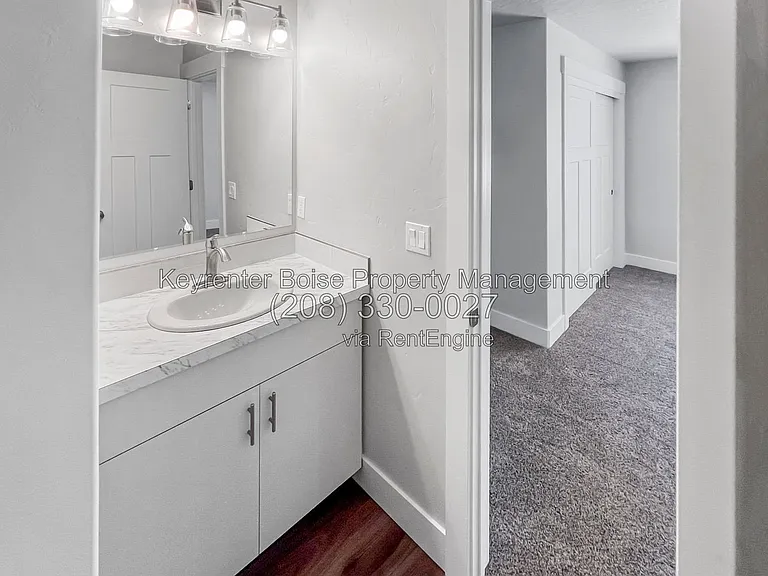 105 E Park Ave #B — Photo 9
