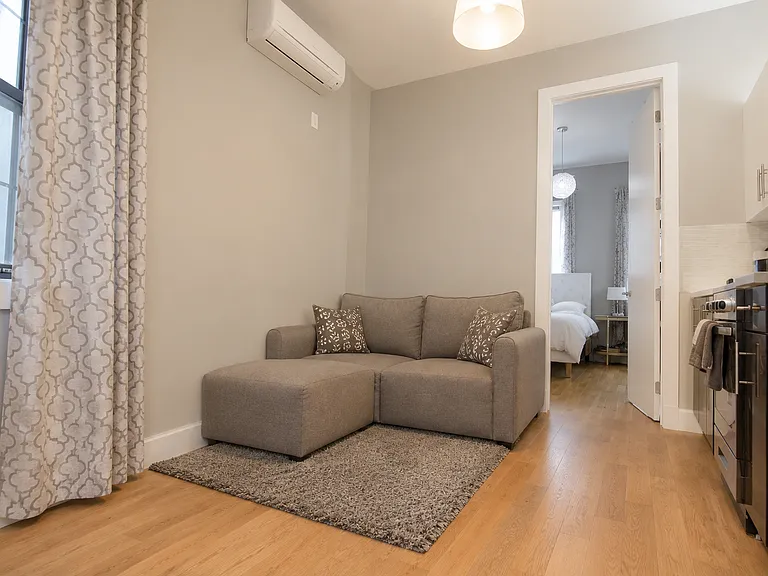 139 Essex St #13 — Photo 5