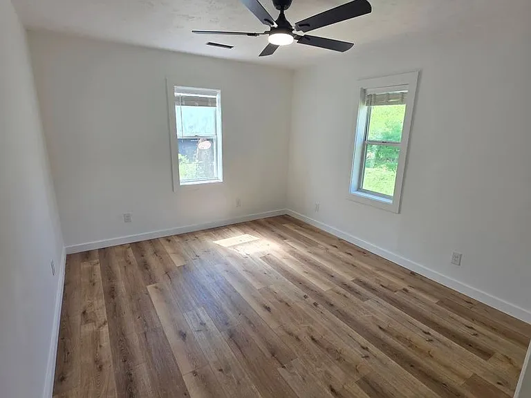 36 Shoemake Rd — Photo 12