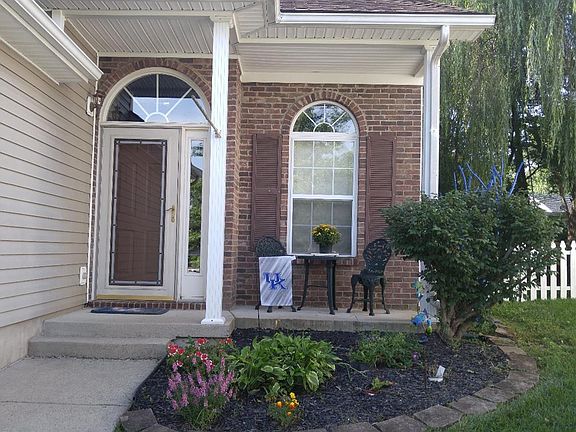 3rd image of 2312 Country Hills Cir
