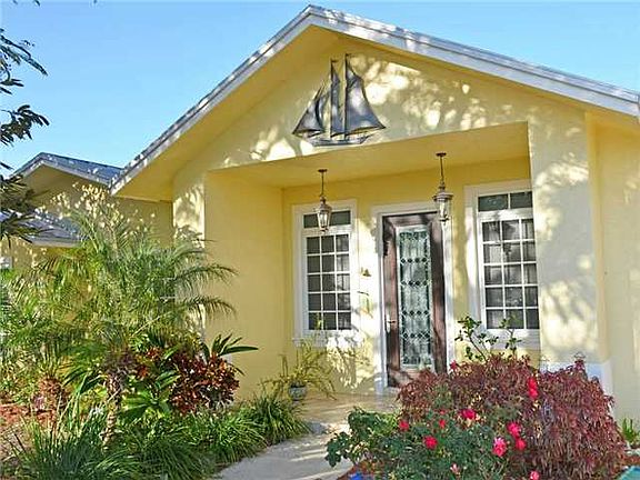 4th image of 1295 SW Egret Way