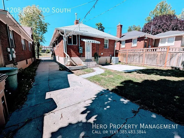 1208 E 700 S — Photo 24