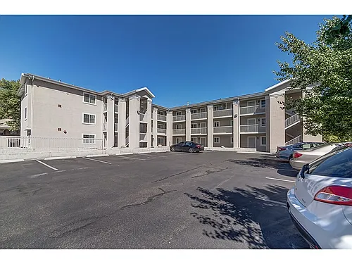 239 E 300 N #104 Photo 1