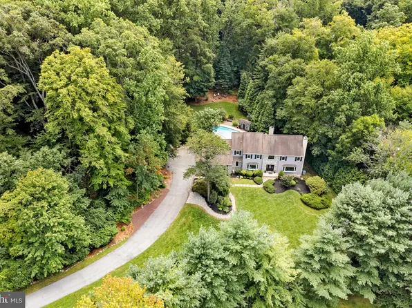 1534 Glenmont Ln, West Chester, PA 19380