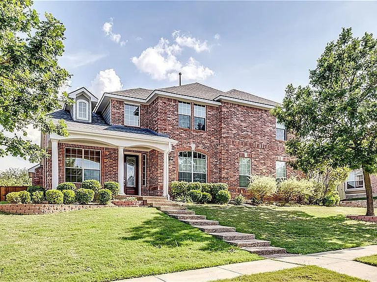 2nd image of 3201 Ashford Ln