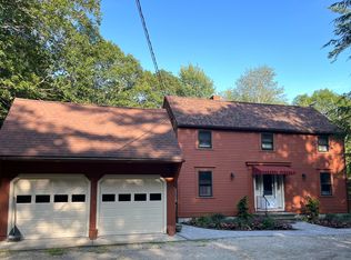 9 Rusty Bucket Ln, Kennebunk, ME 04043