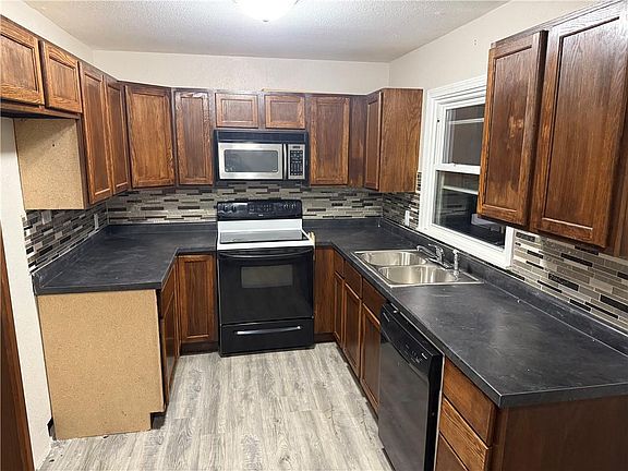 2nd image of 706 Garden St