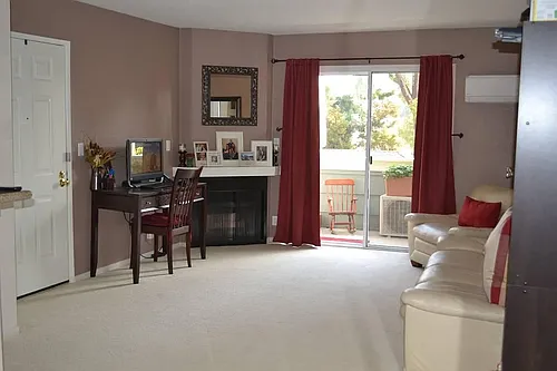 2704 Somerset Park Cir Photo 1