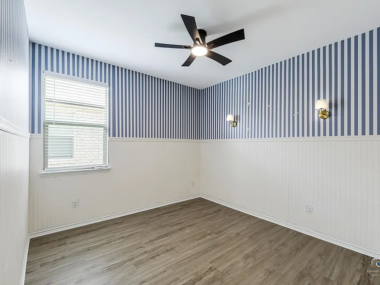 5028 Waterway Dr — Photo 8
