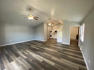 112 N Parls St, Essex, IL 60935