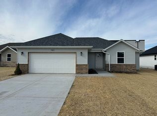 1183 N Maxine Ave, Nixa, MO 65714
