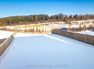 122 Scrivener Dr, Aurora, ON L4G0Y8