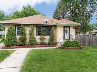 632 Grand Ave, Elgin, IL 60120