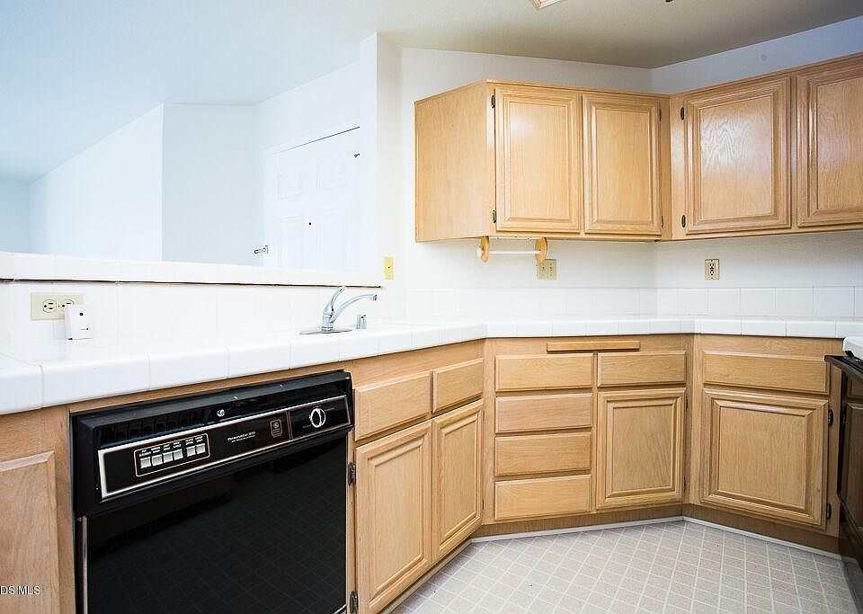 1st image of 5805 Oak Bend Ln Unit 102