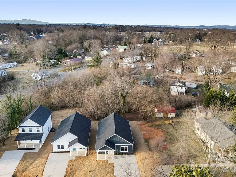 1558 7th Avenue Dr SW — Photo 34