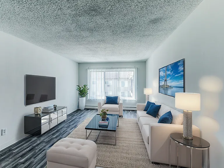 Sterling Troy Apartments — Photo 2